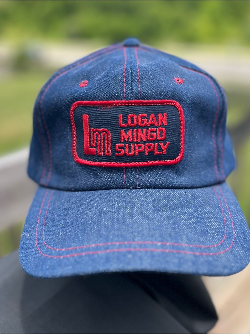 NWNT VINTAGE 80’s Snap Back Logan Mingo Supply Trucker Hat. One Size